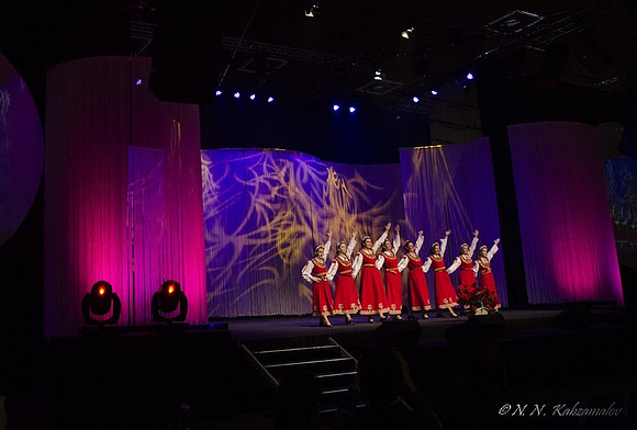015_NNK7707RosesManakau